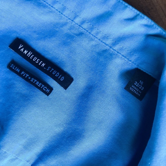 VanHeusen Studio Button up - Size 16 32/33 in EUC! - Picture 2 of 2